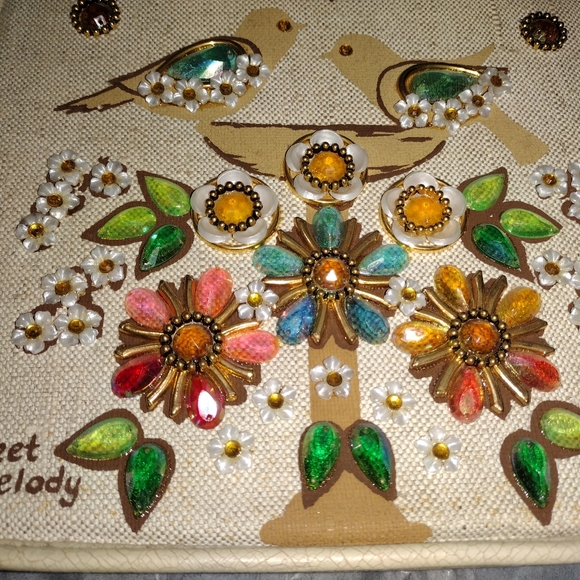 Collins of Texas "Sweet Melody"; Enid Collins linen shoulder bag - Picture 2 of 8